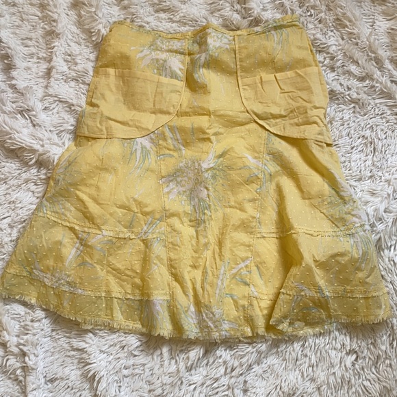 Special Edition Yellow Skirt - Picture 4 of 6
